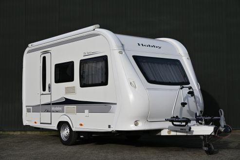 Hobby De Luxe 400 SF (2011)